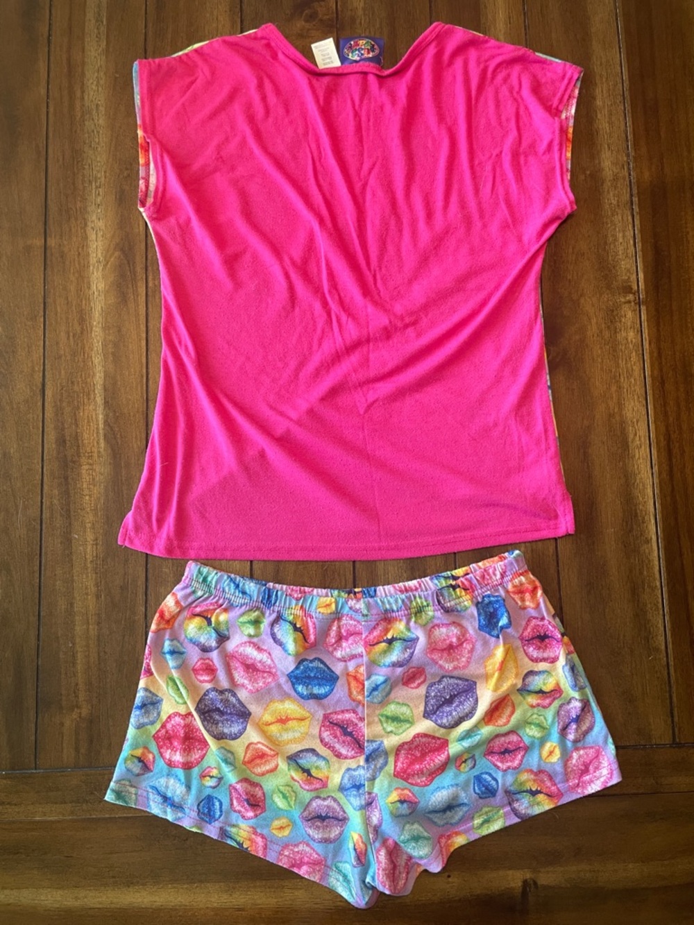 Small Lisa Frank Pajamas Hot Pink Rainbow Lips - Picture 2 of 4
